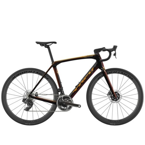 2025-trek-domane-slr-8-axs-road-bike